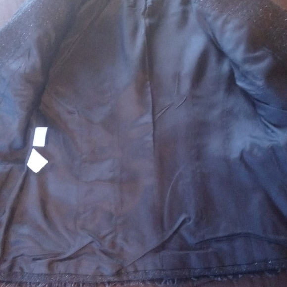 Jones New York warm stylish wool blazer w/satin inner lining - Picture 4 of 9